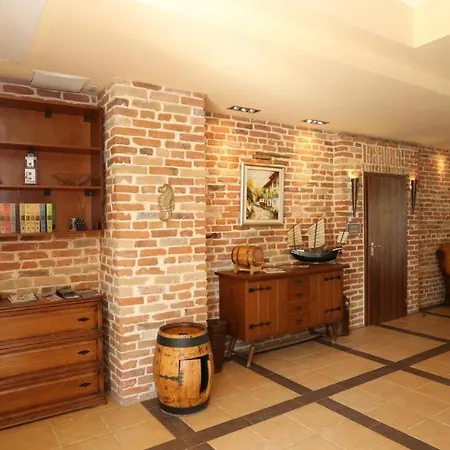 Apartments ابزور